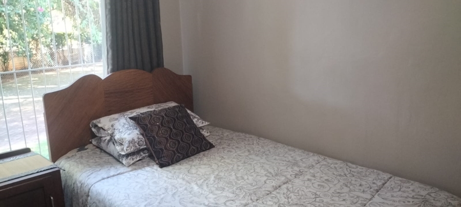 5 Bedroom Property for Sale in Langenhovenpark Free State